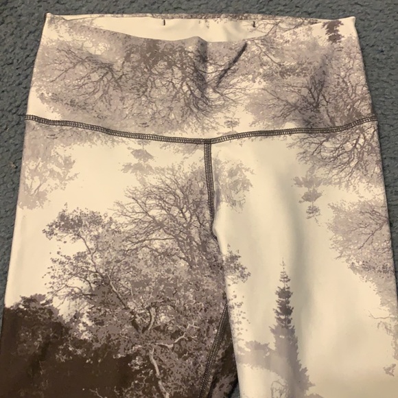 Forest Print Aerie Leggings - Picture 2 of 7